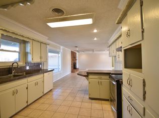 2104 53rd St, Lubbock, TX 79412