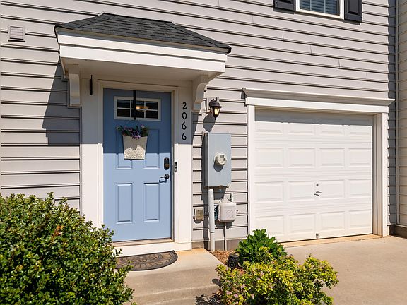 2nd image of 2066 Elm Tree Ct