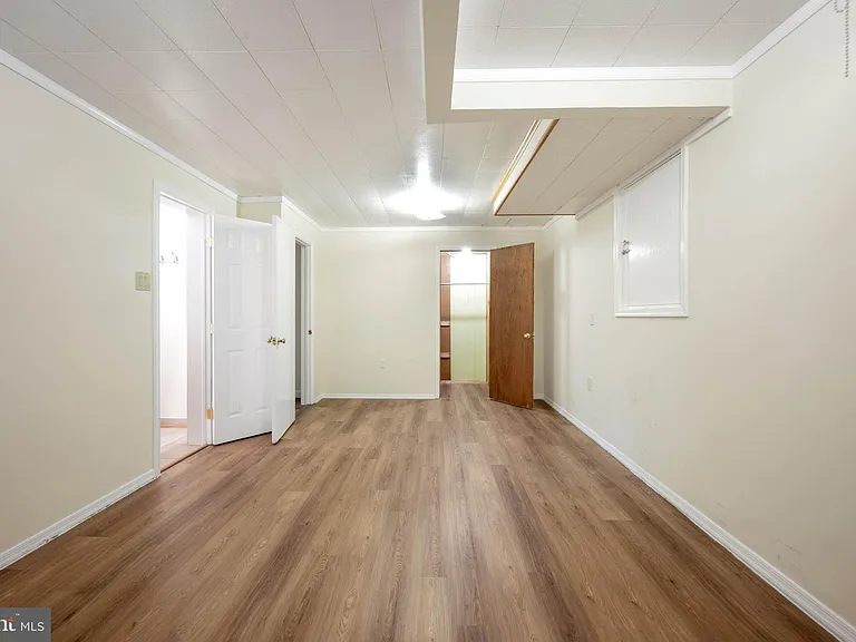 7016 Hopewood St — Photo 55