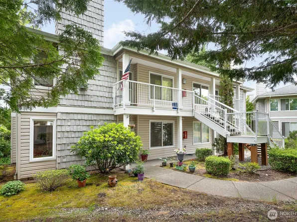 11130 SE 208th St #J101, Kent, WA 98031