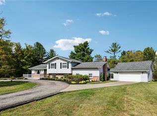 8930 Crackel Rd, Chagrin Falls, OH 44023