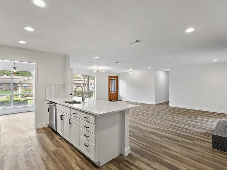 3126 Jubilee Trl — Photo 3