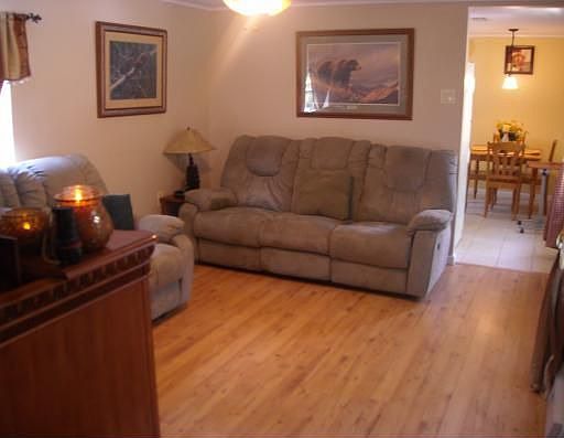 2nd image of 4630 Allemand St