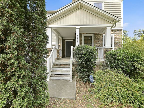 3rd image of 3723 Charleston Park Dr