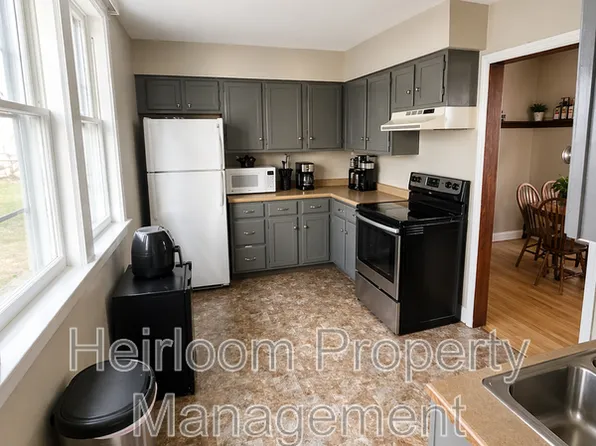 426 N 13th Ave E, Duluth, MN 55805