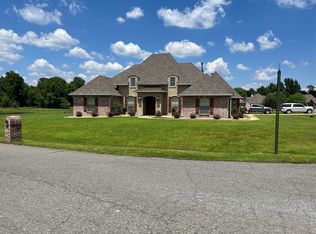 10625 Pelican Pointe Dr, Keithville, LA 71047