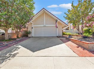 27141 Rio Bosque Dr, Santa Clarita, CA 91354