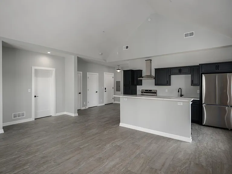 1737 Frankfort Ave #203 — Photo 14