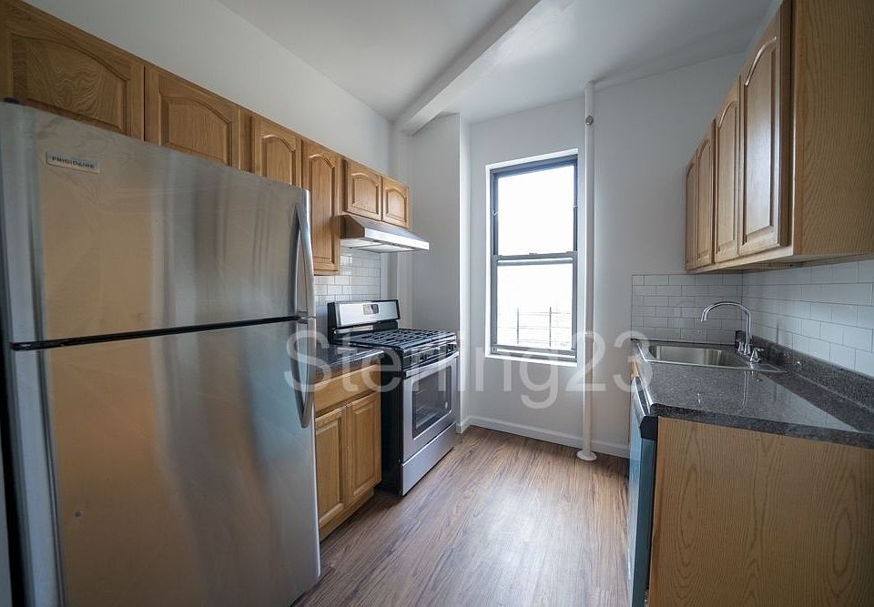 1st image of 3084 34th St #5B