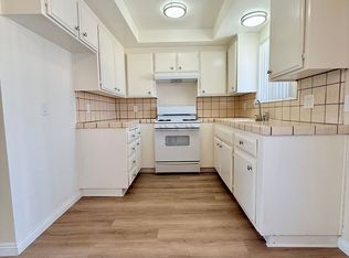 129 Street, Hawthorne, CA 90250