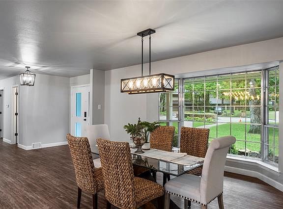 4th image of 1 Post Oak Cir