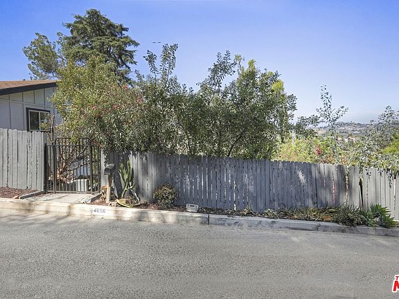 3rd image of 4856 Glenalbyn Dr