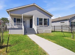 2115 W Houston St, San Antonio, TX 78207