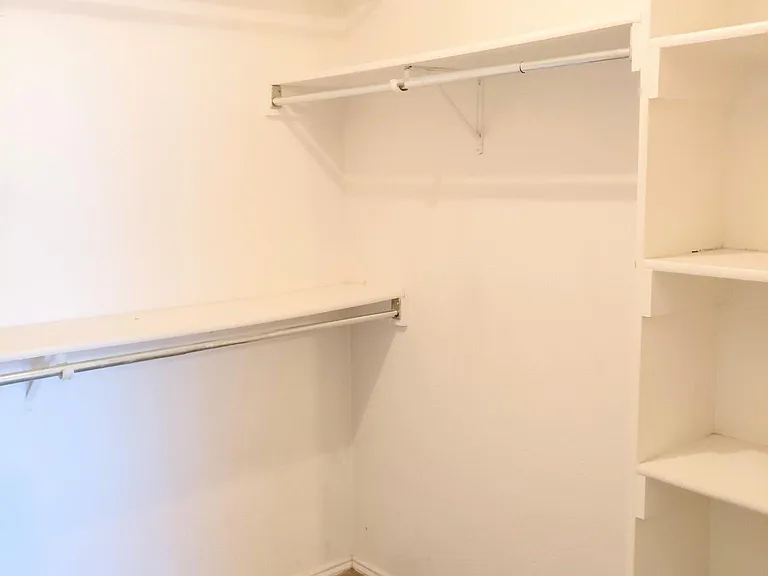304 Texas St — Photo 14