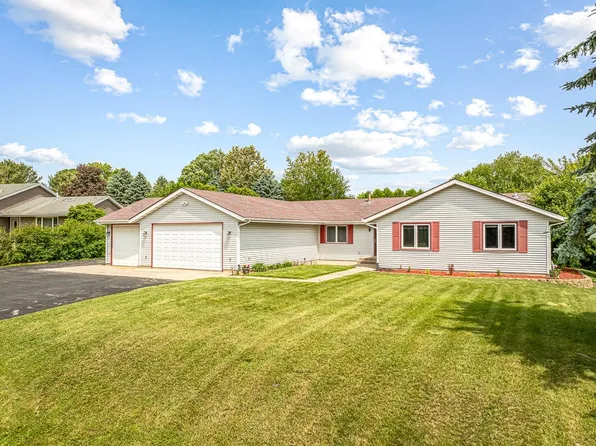 9650 Edgefield, Roscoe, IL 61073