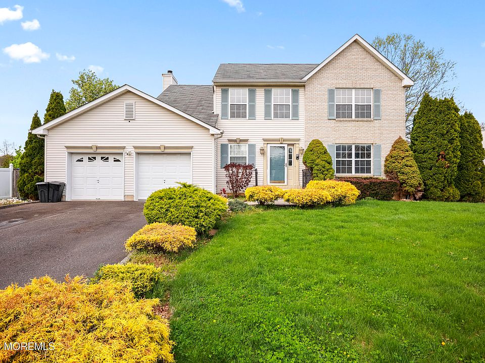 1st image of 23 Dogwood Court