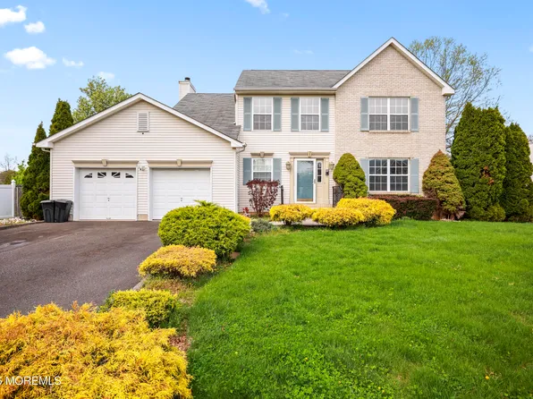 23 Dogwood Court, Cliffwood, NJ 07721