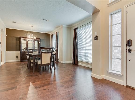 3rd image of 5037 Blanco Dr