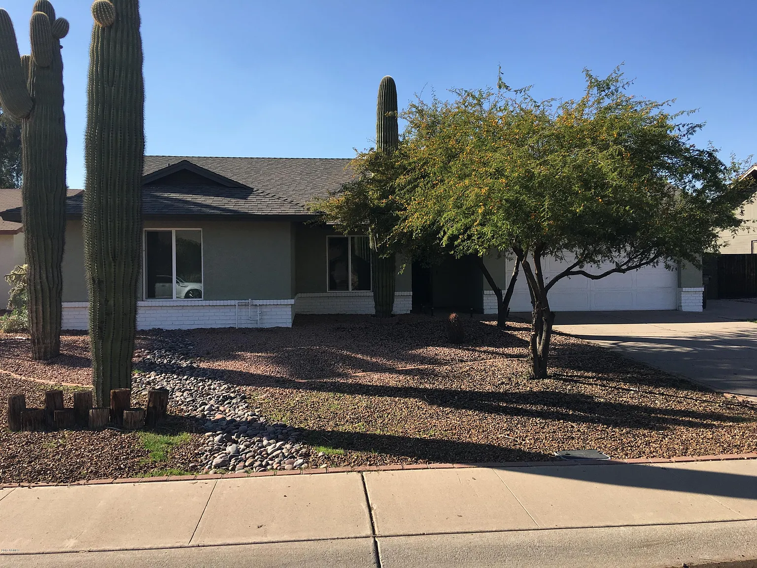 4 bed, 2.0 bath, 1644 sqft, $3,500 — Photo 3