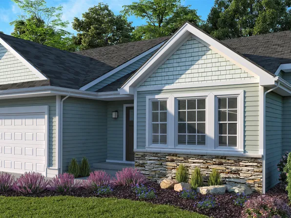 139 Blue Violet Ln NE #107, Comstock Park, MI 49321