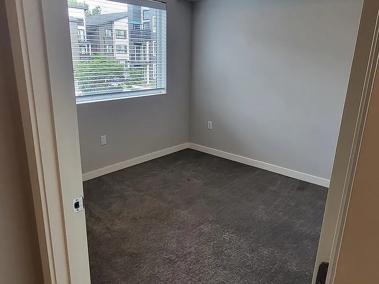 Pacific Ridge Apartments — Photo 9