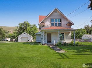 873 1st Avenue S, Okanogan, WA 98840