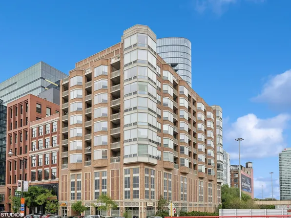 720 W Randolph St APT 707, Chicago, IL 60661