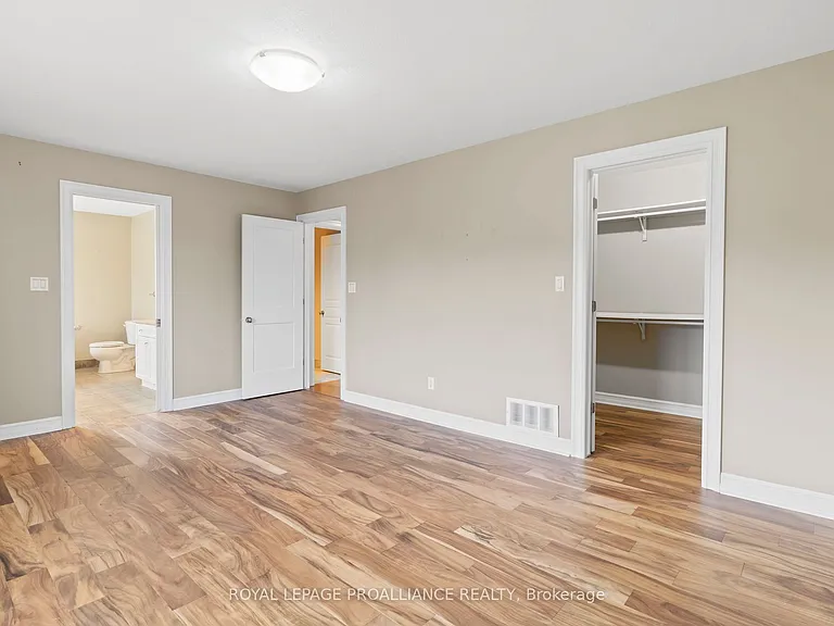 1009 Crestwood Dr — Photo 19