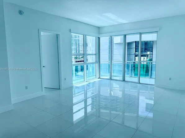 951 Brickell Ave APT 1010, Miami, FL 33131