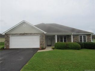 27 Slosman Dr, Asheville, NC 28806