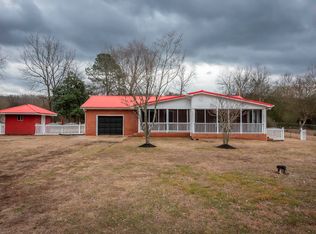 2028 W Valley Rd, Whitwell, TN 37397