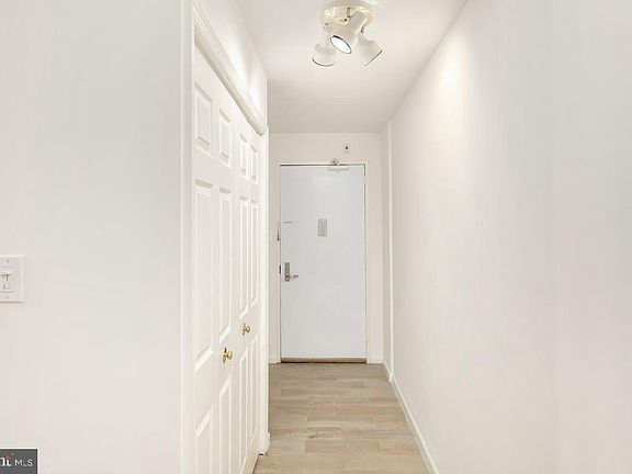 4th image of 5101 River Rd APT 307