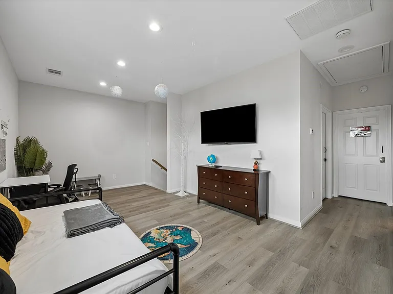 8308 James Franklin St — Photo 9