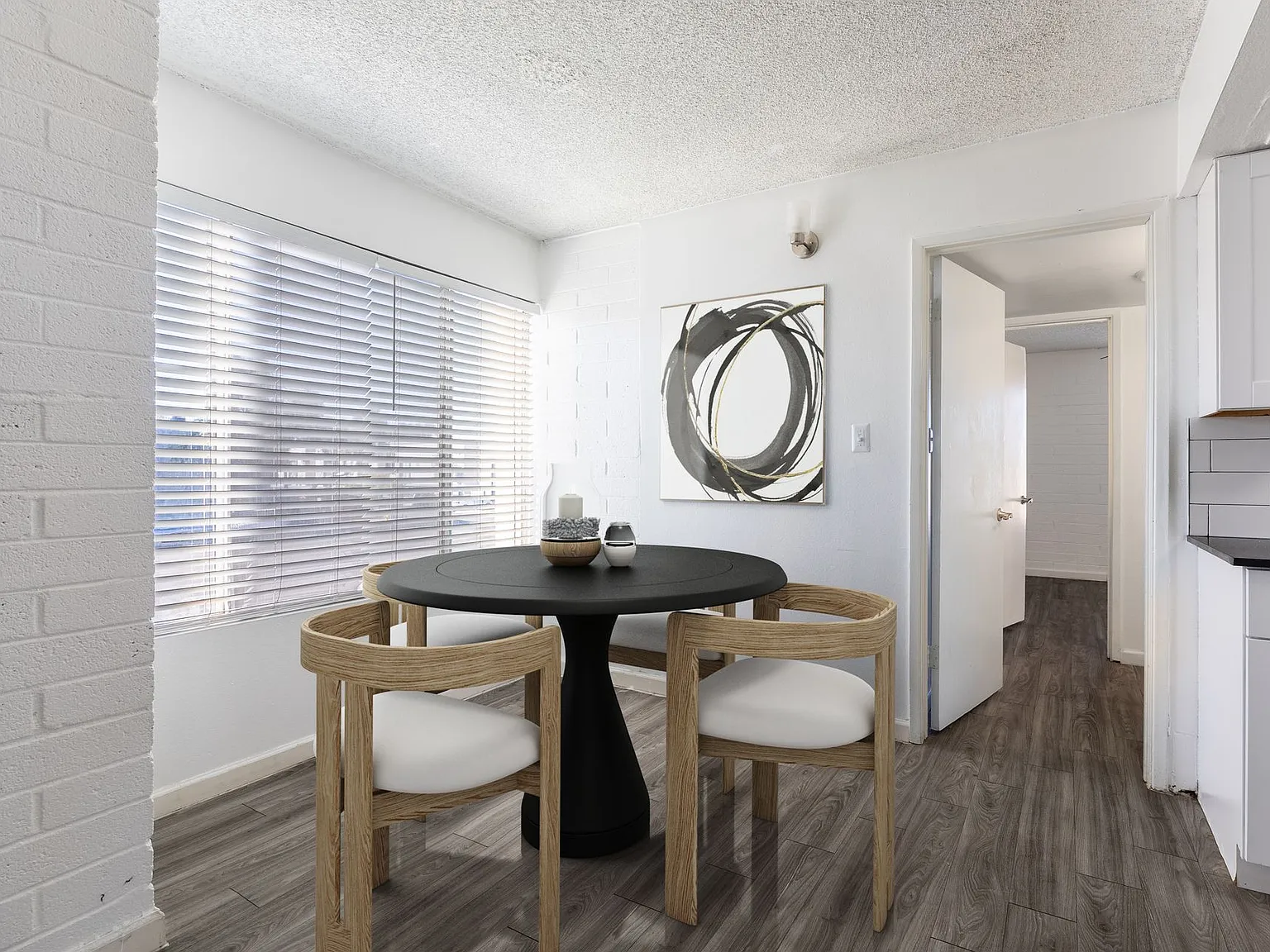 Park West Apartments — Photo 2