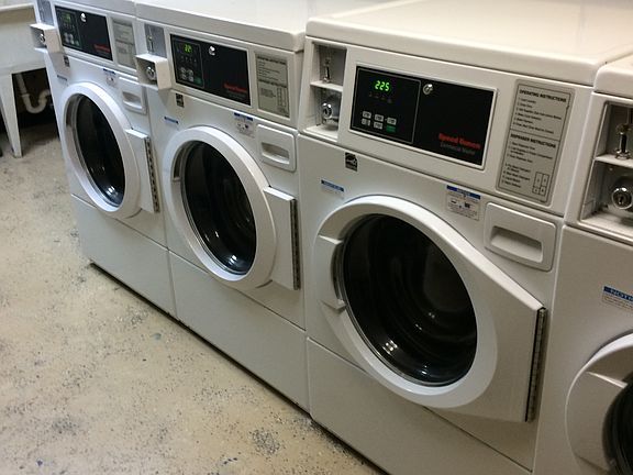 5th image of 941 N River Dr APT 307