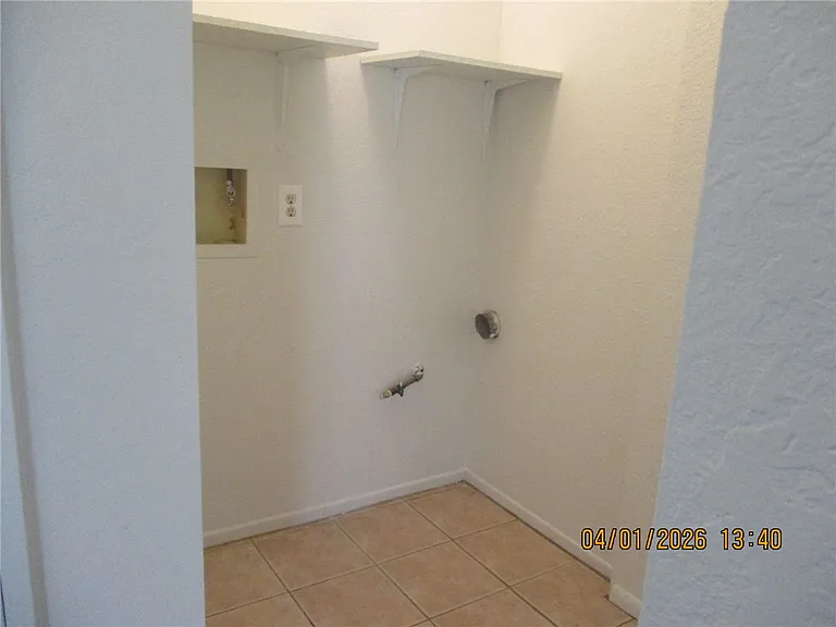 363 Rio Grande Ct #B — Photo 14