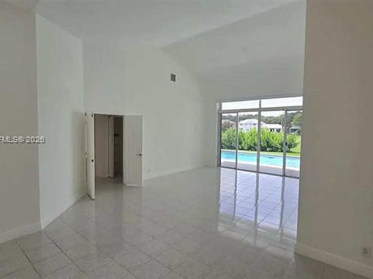 10320 Guatemala St #10320 — Photo 4
