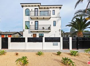 2324 S Dunsmuir Ave #1/2, Los Angeles, CA 90016