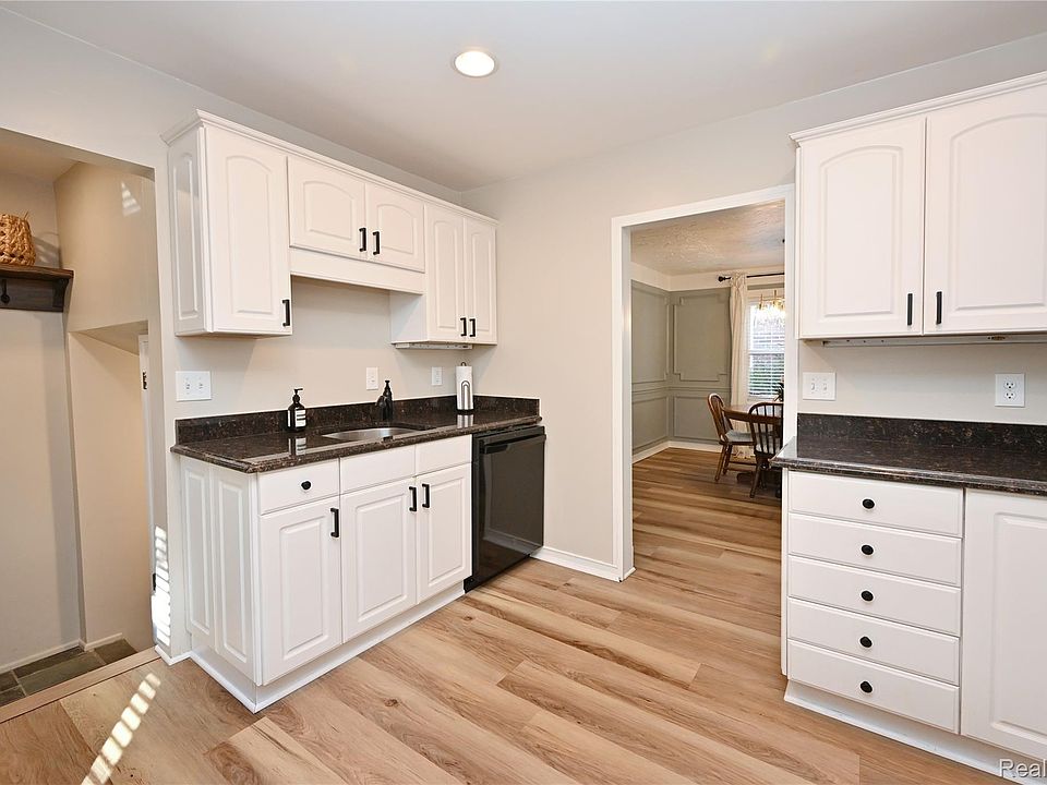 3125 Tyler Ave, photo 14
