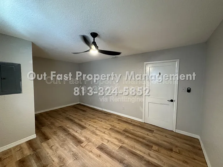 6712 N Harer St #2 — Photo 4