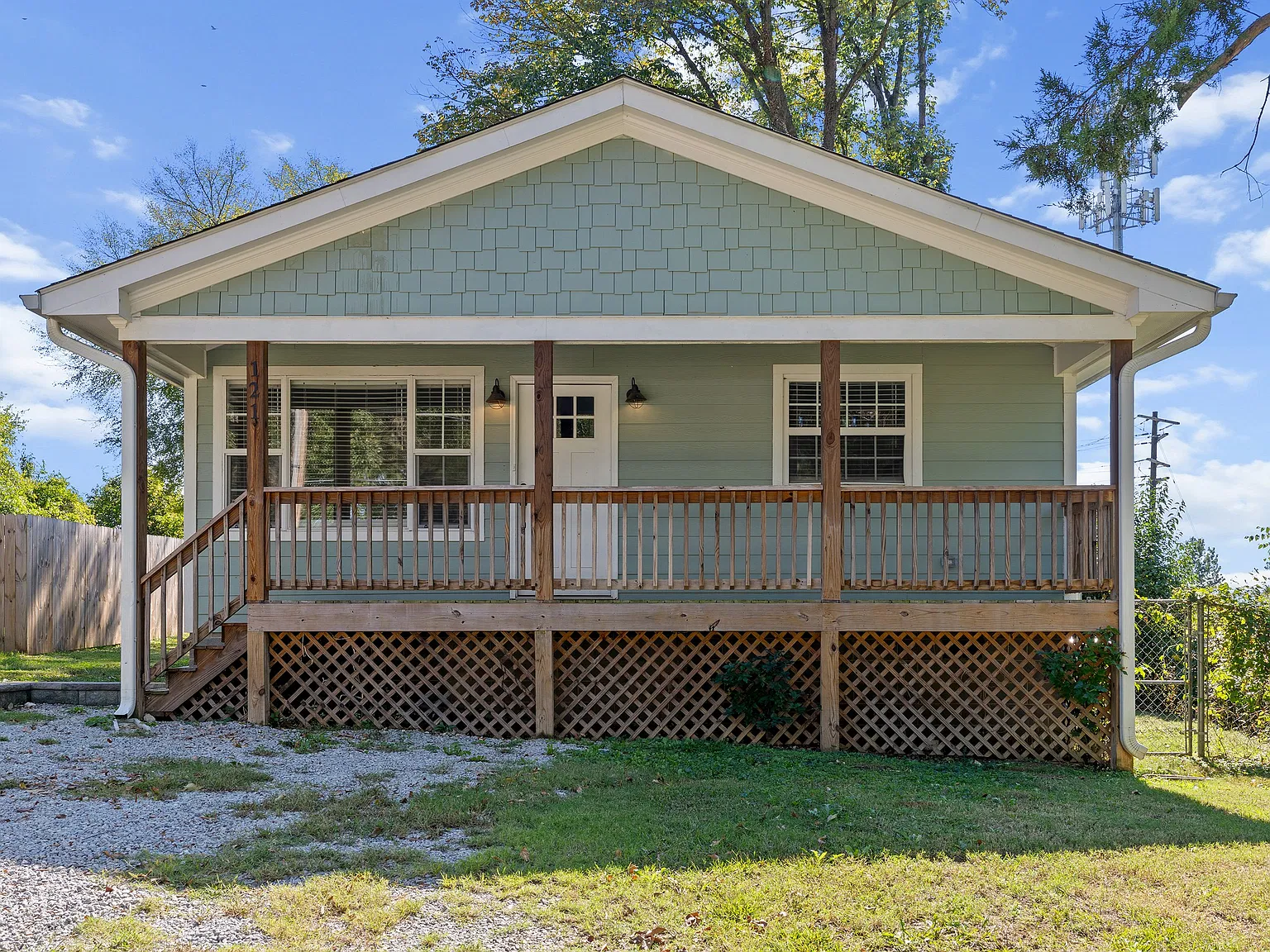121 Gilbert Avenue - 1 — Photo 3