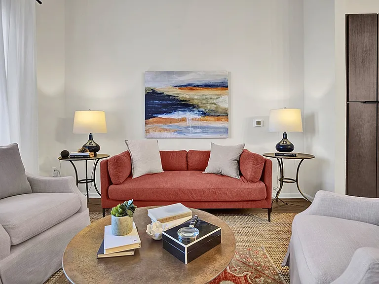 Artisan Flats — Photo 4