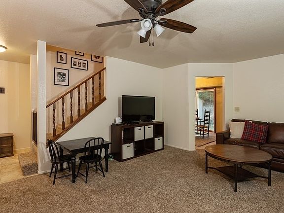 5th image of 6702 Topaz Dr