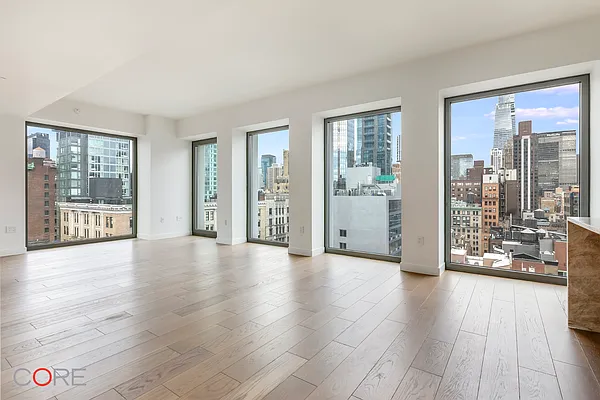 Rented by CORE | media 13