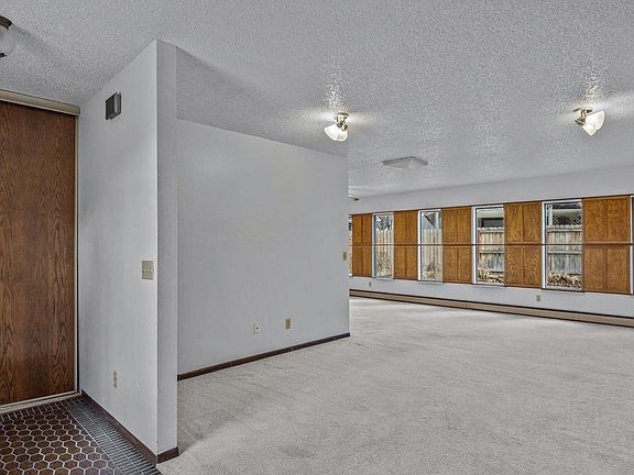 5th image of 4010 Applewood St