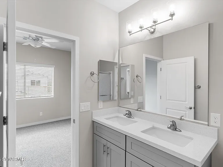 720 E Mingus Ave #15 — Photo 22