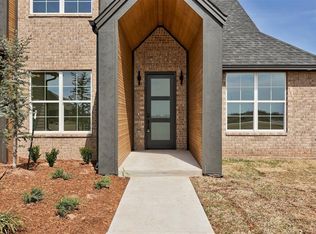 3252 Mission Hill Dr, Norman, OK 73072