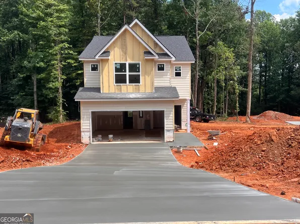 318 Stonington Dr, Mount Airy, GA 30563