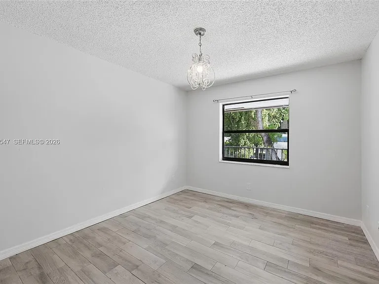 6929 SW 38th St #Townhouse 2-L — Photo 7