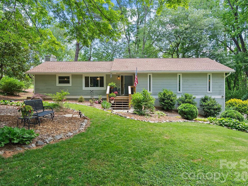1st image of 16 Chipping Green Dr